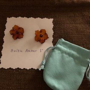 Polish Baltic Amber flower earrings
